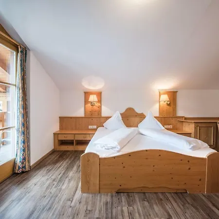 Hotel Rosenheim-3